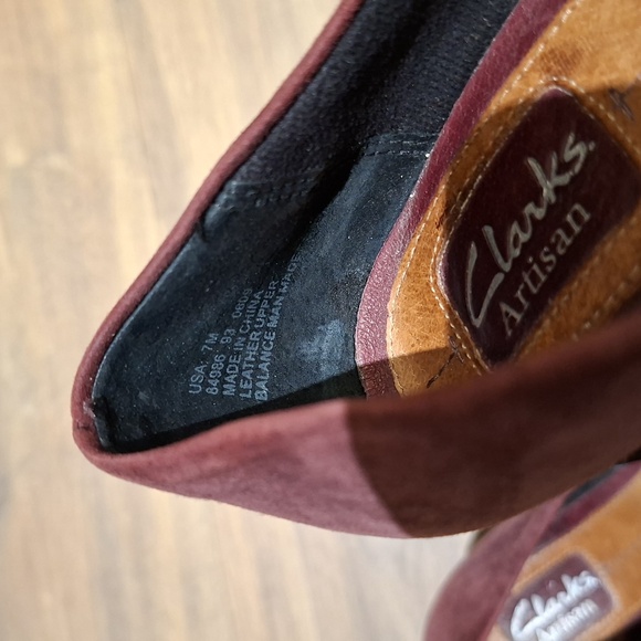 Women's Burgundy Genuine Suede & Patent Leather Mary Jane Heels (Size 7) - Picture 7 of 7